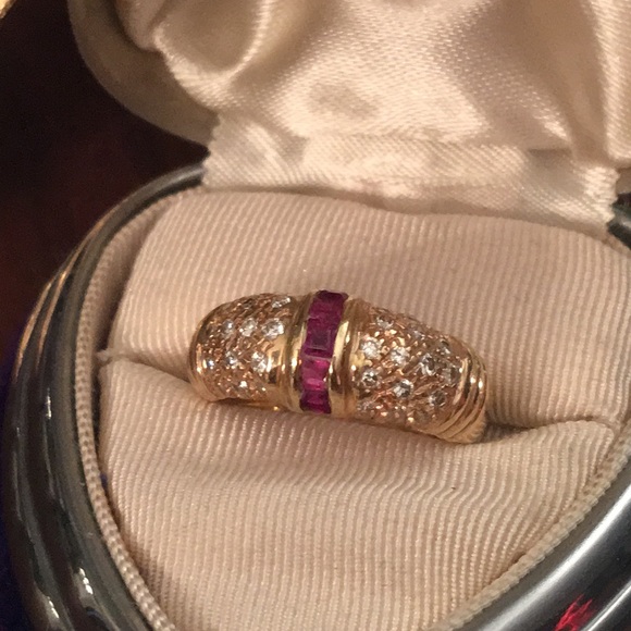 14k gold Diamond & Ruby wedding Band - Picture 6 of 10